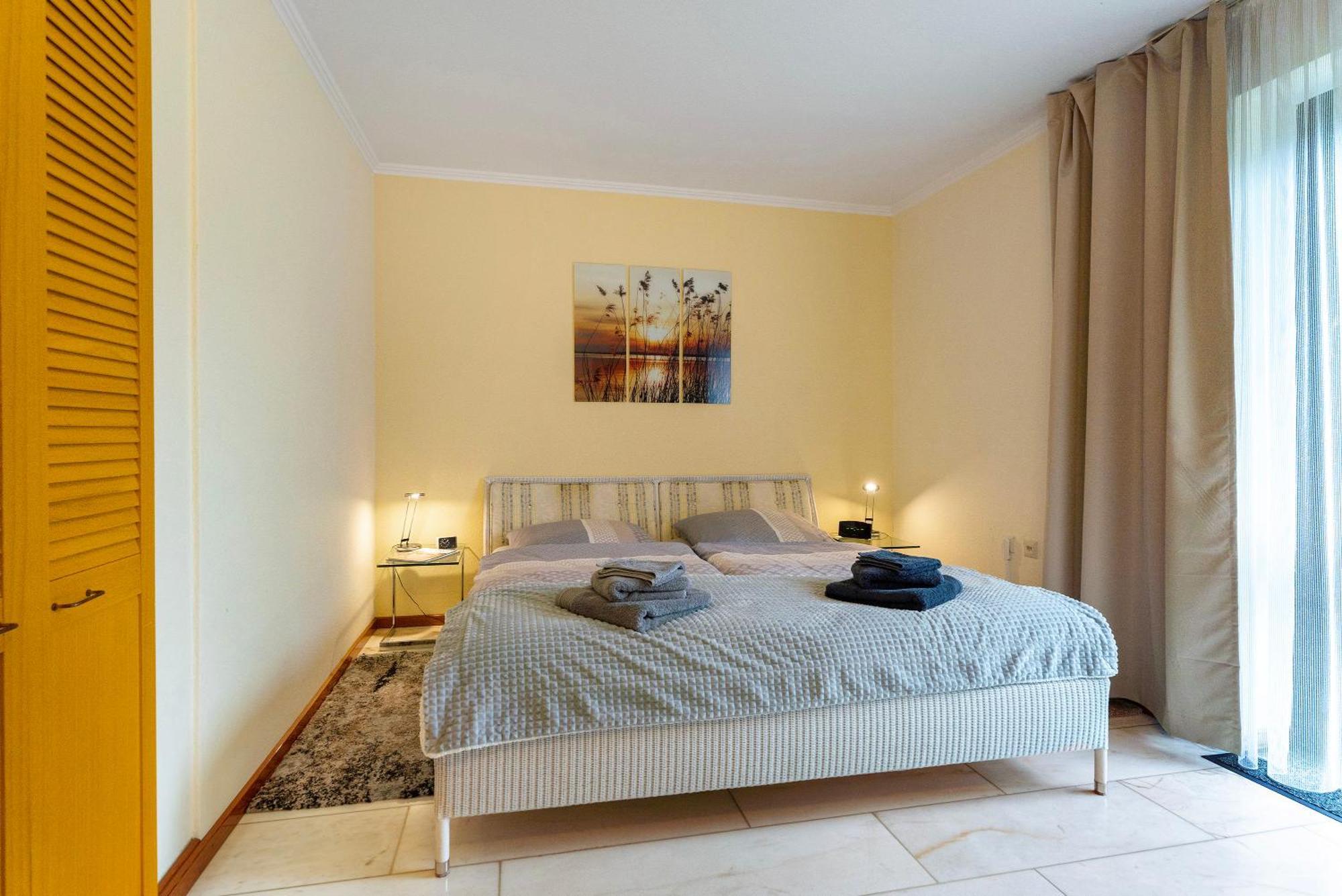 Apartment 1 *